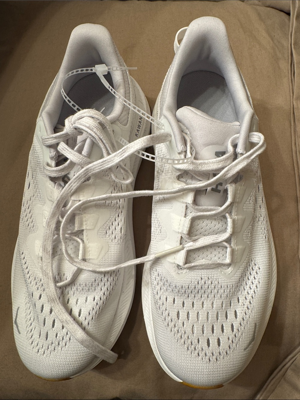 HOKA W KAWANA 2 SIZE 6.5